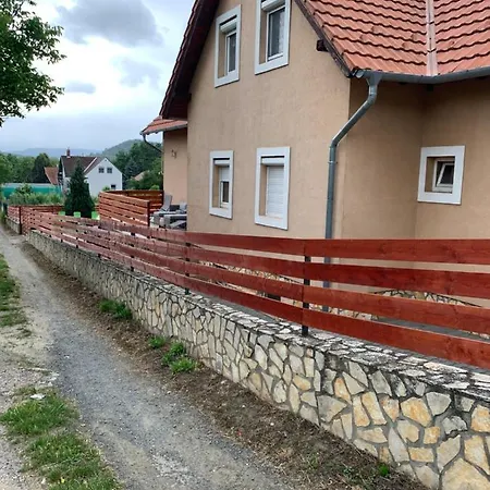 Apartment Bringapartman *