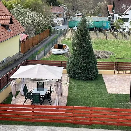 Bringapartman Badacsonytördemic
